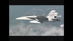 アドバンスト・スーパーホーネットが初飛行に成功