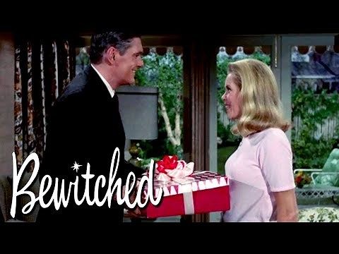 Samantha and Darrin's Ugly Presents | Bewitched
