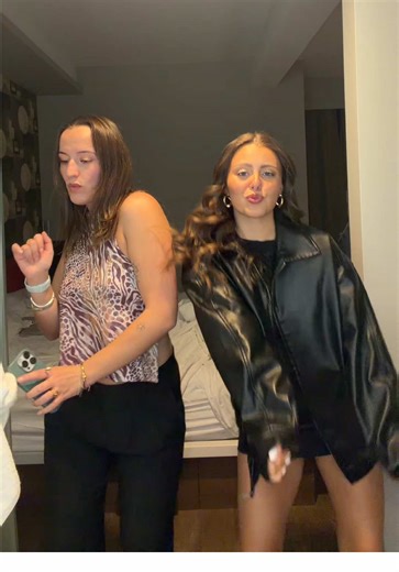 man sollte erwähnen wohnen in Deutschland 1std voneinander entfernt 🥸