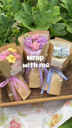 Wrap with me 🌸🍃 #fyp #wrappingtutorial #foryou #fyppppppppppppppppppppppp