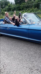 Västerås Summer Meet Cruising 😎🇸🇪#västeråssummermeet #classiccars #cruising #oldschool