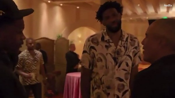 Moment Obama is told 'you better stand down' by Anthony Edwards