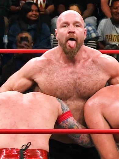 INSANE Reflexes of El Clon in AEW