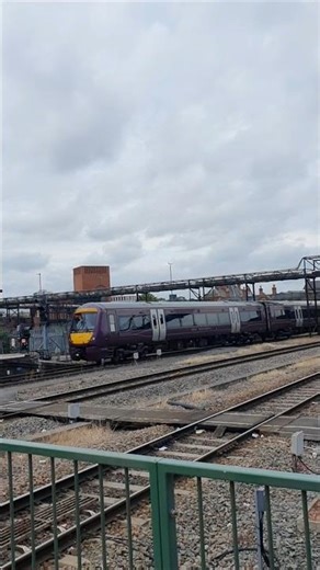 An East Midlands Railway Class 170 leaving Nottingham. #trains #trainspotting #trainspotter #shorts