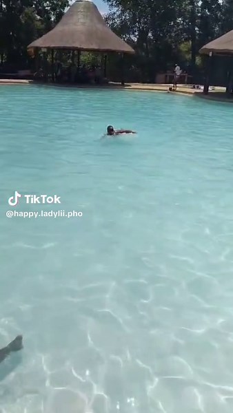 Happy Lady-Lii Phochana on TikTok