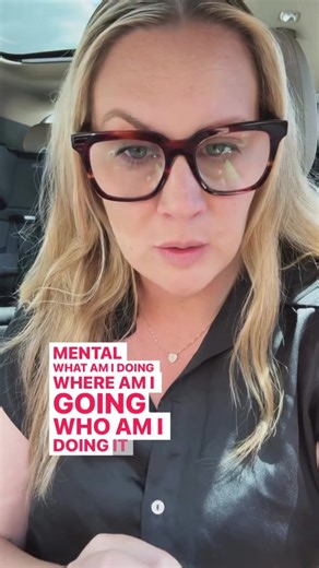 Transparency is a misunderstood leadership skill. Most workplaces never teach it. So people assume transparency means: oversharing, being vulnerable, or exposing themselves. So they stay guarded. And then feedback becomes awkward. Transparency isn’t oversharing. It’s clear communication. And it’s a skill you can learn. #leadershiptok #careertok #leadershipskills