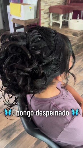 Peinados de Chongo: Tutorial Elegante y Despeinado