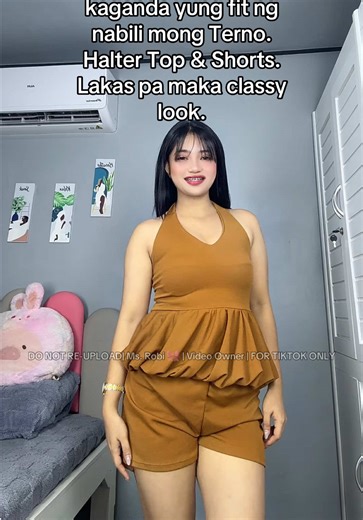 Halter Top & Shorts Coords/ Terno.
