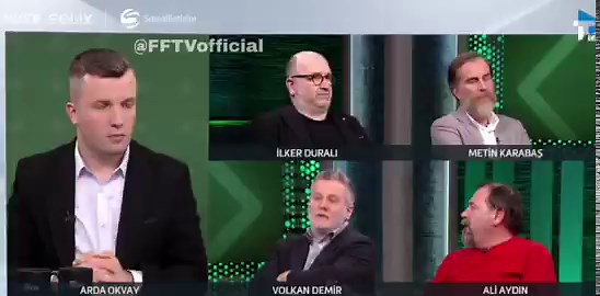 🗣️Ali Aydın: Bunun penaltı olduğuna inanıyorsa o zaman Guendouzi'nin pozisyonu da penaltı🗣️Volkan Demir: Ama orada çok fark var🗣️Ali Aydın: Sana göre var. Bana göre fark yok. Adam kayarak geliyor🗣️Volkan Demir: Zaten olay o. Kayarak önüne geçmiyor ki