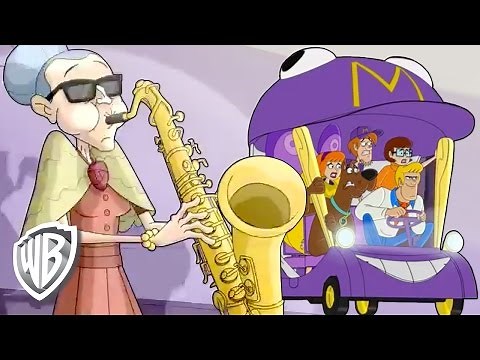 Be Cool, Scooby-Doo! | The Gang Escape The Baseball Ghost!