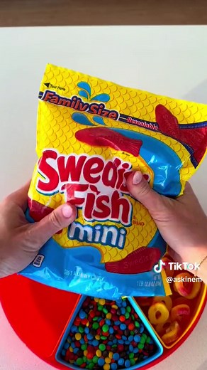 Movie night candy restock! 🍿🎥 What would you add?? 🤩 #candyrestock#restocking#asmr#restockasmr#candy#movienight#satisfying#organized