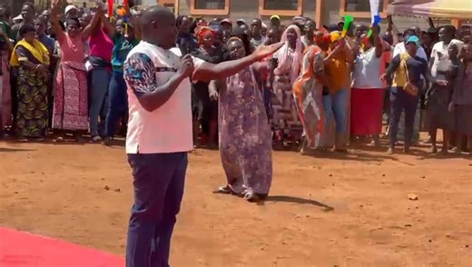 Hon. Bwire was elected to Parliament on a Wiper Patriotic Front ticket. He has now confidently declared that he will vie in 2027 under United Democratic Alliance, at a time when UDA has already opened its aspirant registration portal. This raises serious constitutional questions: 🔸Has Hon. Bwire already registered as a UDA aspirant or member? 🔸If yes, did he formally resign from Wiper, the party that sponsored his election? 🔸Is he aware that Article 103(1)(e) of the Constitution bars MPs from