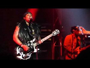 D'Angelo - "Red Hot Mama" live in Melbourne 2016