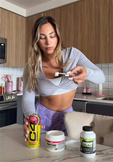 Ur reminder to take ur suppps 🍹@MB Minibeast code NPS @C4 Energy code NICOLETTE #explore #fyp #influencer #gymgirl #supplements