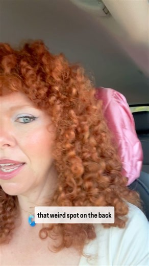 6.8K views · 39 reactions | How to combat frizz in the car. Friction causes frizz. Contrary to popular belief The back of your hair IS your business 來 Shop link in bio for my Etsy shop to try the I’m On it bonnet #curlygirlproducts #vossthecurlboss #curly #frizz #bonnet #satinlinedcaps | Voss the Curl Boss | Facebook