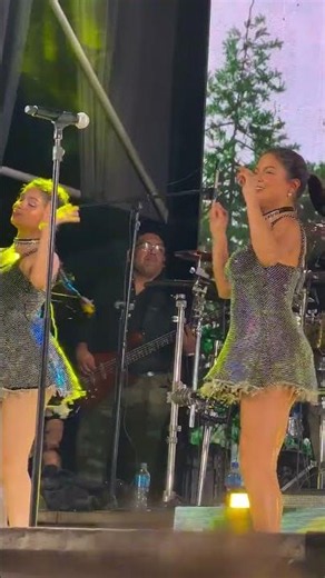 🎤 Briela Cirilo stars in an unexpected moment during a Corazón Serrano concert 😱