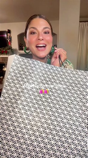 Happy Christmas Eve Eve 🎄🎄 @Nordstrom is having a huge sale and I found the cutest pieces. I hope everyone has a beautiful Christmas with the ones you love ❤️ #nordstrom #minihaul #haul #shopping #fashionover40