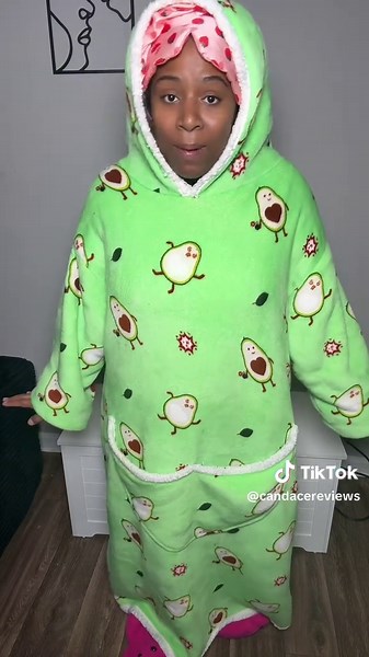 Hoodie Blanket available in multiple different colors. #avocadoblanket #hoodieblanket #tiktokshopcybermonday #tiktokshopblackfriday #blackfridaysale Blanket Hoodie Blanket TikTokShop Find TikTok Deals Avocado blanket Suit