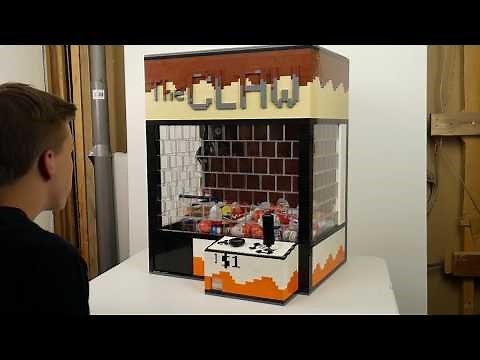 HUGE LEGO Claw Machine (Working Arcade-Style Kinder Surprise game)