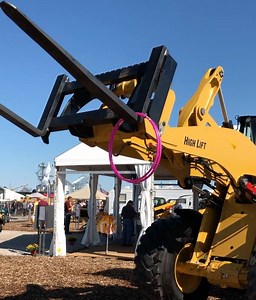 24K views · 24 reactions | We decided to host a friendly game of ring toss on the new Cat 918M Compact Wheel Loader! More details on the 918M at https://bit.ly/2BXhVDI. | Cat Construction | Facebook