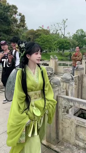Spring 2024 compilation. #littlemugu #lilizai #chinesecosplayers #chinesecosplay #hanfugirls #hanfugirlstour #hanfu #chinesegirl #chinesemodel #chinesecutegirl #chinesetraditionalclothing #chinesetraditionalculture #chinesenationalstyle #china