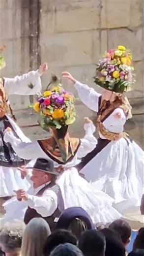 I'm looking forward to the party in #darbo #galicia #shortsespaña