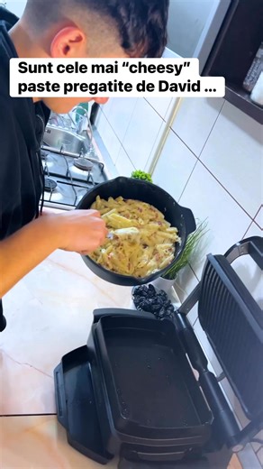 Sunt cele mai “cheesy” paste pregatite de David … #paste #macandcheese #pastecucascaval #paste #dinbucatarianoastra #davidgateste | Catalin Braicau & Co