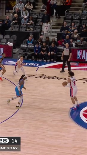 Cade cooking with the dribble then splashes the pull‑up triple 😤🔥 #NBAAustralia