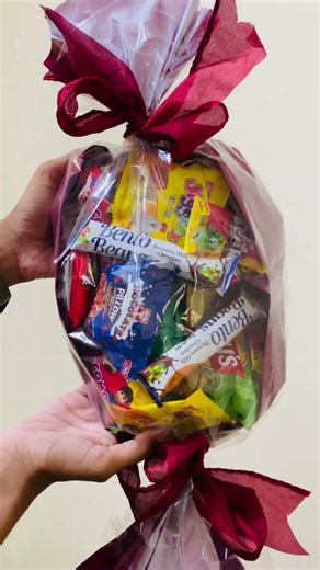 DIY Snack Gift Idea 🎁🍫 | Easy & Creative Gift #shorts #birthday #diy #giftideas #craft #snacks