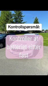 Hvordan sjekke om batteriet sitter fast under forberedelser til førerprøven