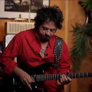 Steve Lukather for DiMarzio Transition Guitar Pickups #guitarsolo #guitar #stevelukather #dimarziopickups | Shred Music TV