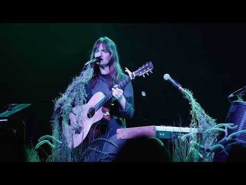 Madison Cunningham - "Skeletree" (Live in Dallas)