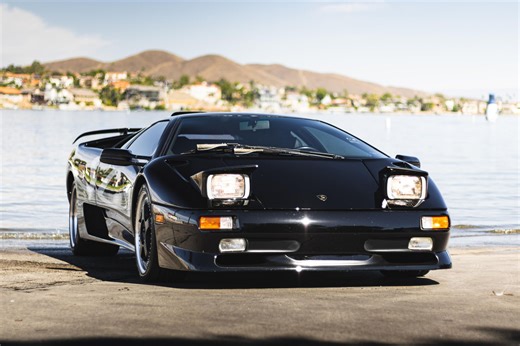 Man Buys 1998 Lamborghini Diablo, Drives It for 1,000 Miles and Decides To Sell It