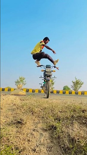 Bike jump #stunt #mansabofficial #youtubeshorts #viralshorts