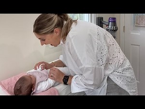 Back to Basics | How to Change a Nappy/Diaper Safely & Calmly
