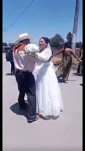 Que bonita boda felicidades a los recien casados dios los bendiga siempre amen 🙏🏼 #baile #fyp