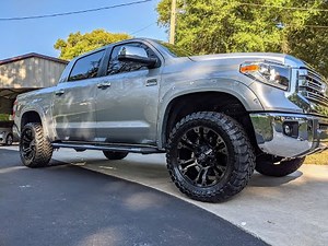 20 inch Fuel Vapor DDS Finish on 2020 Toyota Tundra