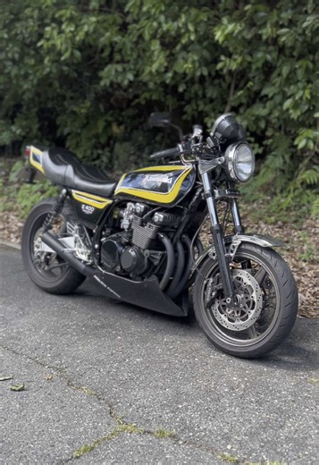 僕のかわい子ちゃん アンダーカウルにステッカー貼りたいんやけどおすすめ教えてください‼️ #gpz400f #z400fx #z400gp #zephyr400 #ツーリング #kawasaki #バイク