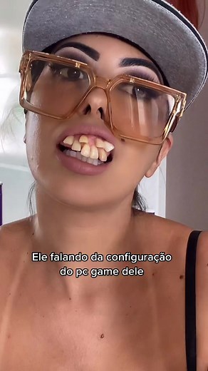 Intimate Moments: Couples Sharing Passionate Kisses