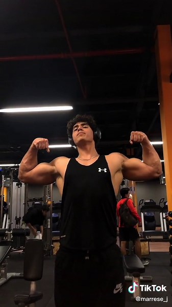 Road to 100kg / 18yrs #gym #gymtok #gymrat #gymadict #motivation #workout #fitness #fittok #fit #xyzbca #fyp