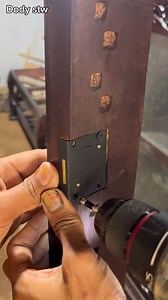 15K views | Install the closet door lock ✅ #fblifestyle #woodworking #tipsdantrick #carpenter #tutorial #creativeideas #DIY | Dody Stw | Facebook