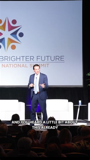 This HAE Speaks episode re-visits the HAEA National Summit session from HAE Expert and US HAEA Medical Advisory Board Member, Dr. Marc Riedl, as he offers a crucial look at the future of HAE care. 👏 The discussion focuses on the rapidly advancing treatment landscape, covering the latest novel therapies in development, and how these advances aim to improve treatment efficacy, convenience, and quality of life for the HAE community. 🎙️Listen to full episode HERE:🎙️ https://open.spotify.com/episo
