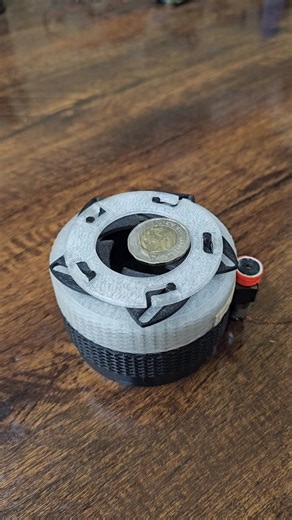 Science & Engineering | DC motor powered Box with iris mechanism #electronics #engineering #science #3dprinting #technology | Instagram