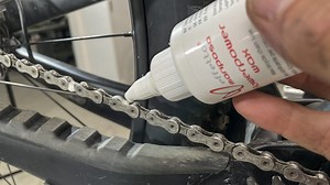 Effetto Mariposa Flowerpower - The Best Liquid Chain Lube...