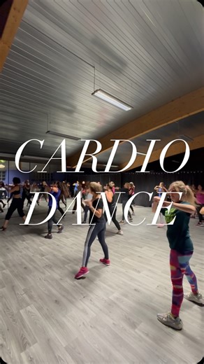 Cardio Dance 🔋 Envie de danser? De reprendre le sport ? À la recherche d’une activité où cardio et amusement font la paire? Le cours de cardio Dance est fait pour vous! Tous les jeudis avec @lenadlie ⚡️ #danse#cardio#jeudisoir#adultes#sport | Studio Créa