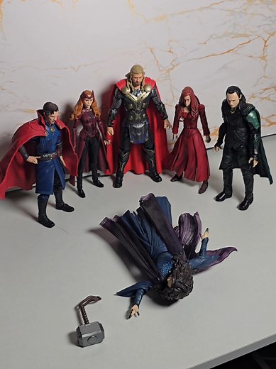 Agatha Harkness Edit: Unboxing Marvel Legends Figures