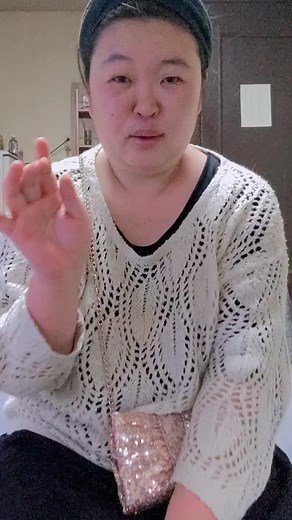 明日からダイエットシリーズ動画辞めます。今までいいね、コメントありがとうございました😁父親からうるさいと苦情きました。