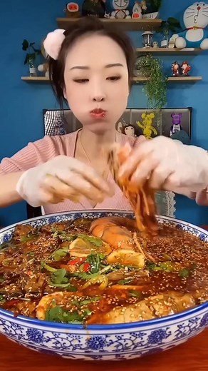 69K views · 508 reactions | Delicious ASMR eating #yummy #asmr #asmrsounds #satisfyingvideo #mukbang #reels #food #eating | Asian street food | Facebook