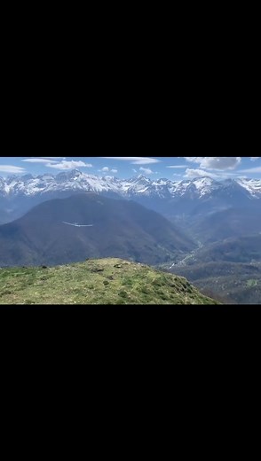 8.5K views · 151 reactions | Low pass gliding at its finest. Smooth run over the valley with perfect control by Kévin Faur. Every turn looks effortless and clean. #gliding #soaring #ventus2a #gliderlife #mountainflying | Glider Airstrip | Facebook