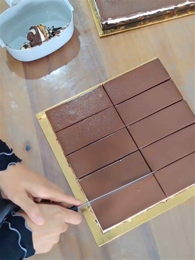 Kek Batik Indulgence: Cara Potong dan Resepi